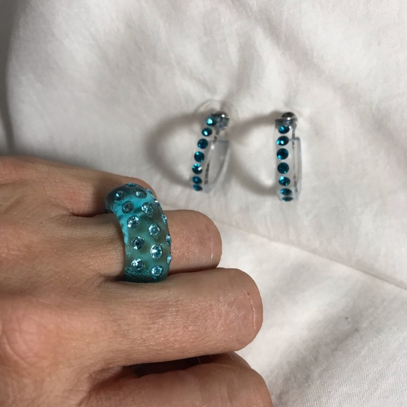 Earring and ring set - Picture 2 of 2